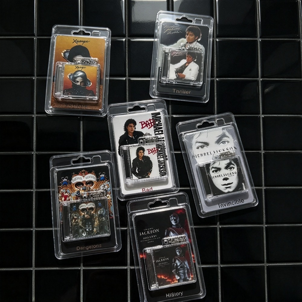 マイケル・ジャクソンのグッズ、NFC機能付きミニCDアルバム - Phone Accessories Charms のレビューと価格